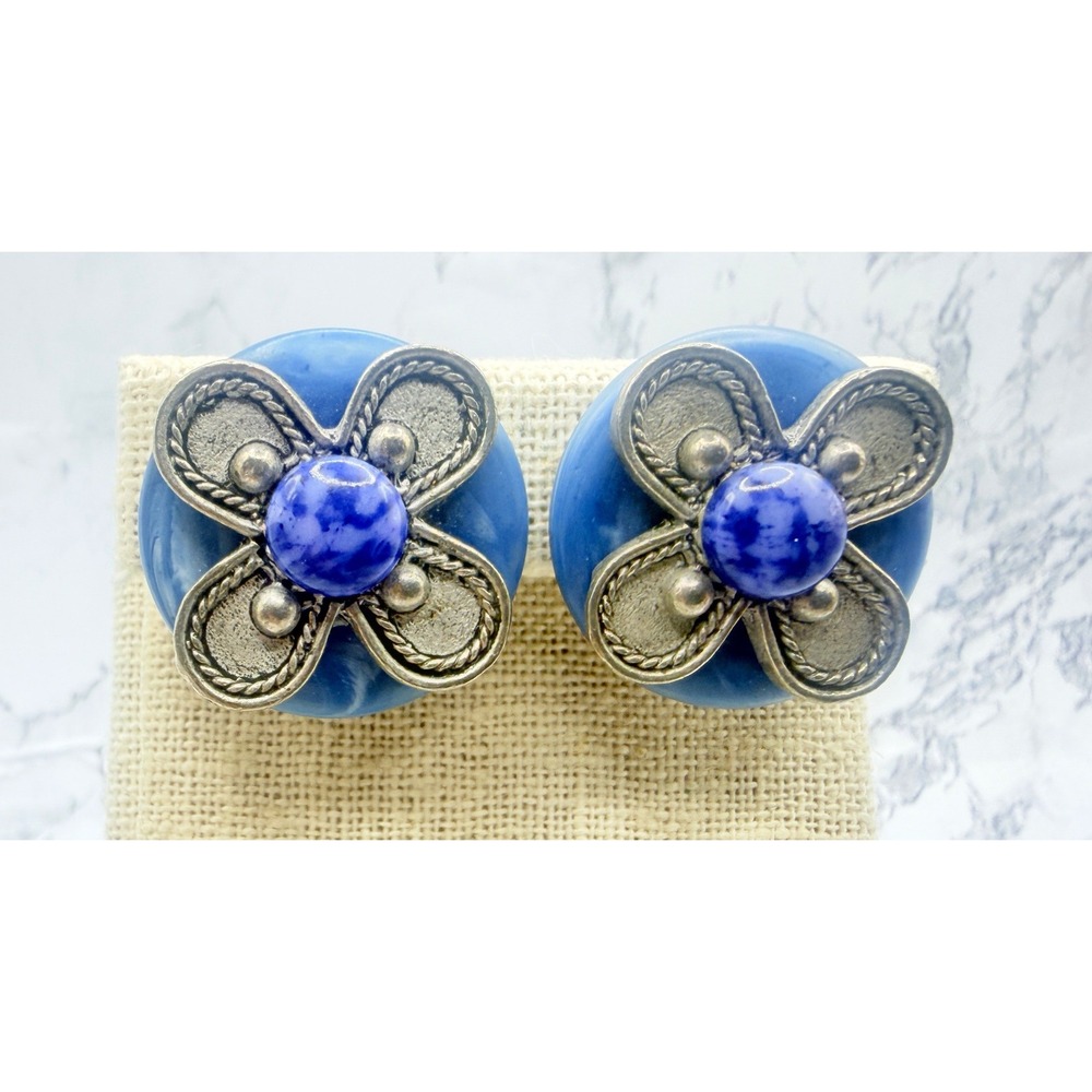 Vintage Blue Glass Flower Clip On Earrings Silver Tone Boho 1 1/8 Inch
